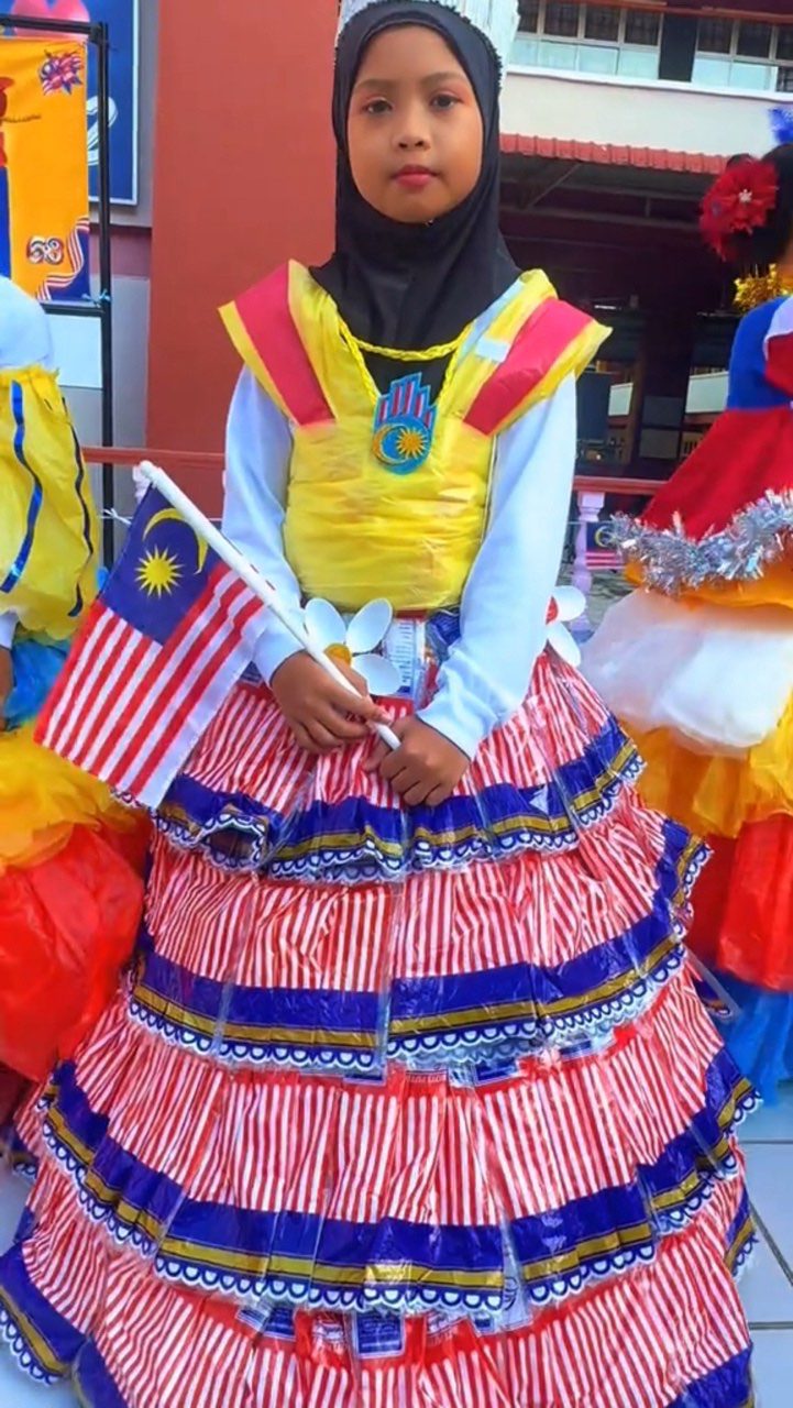 Johor students Merdeka outfits 100% recycled materials Gardenia