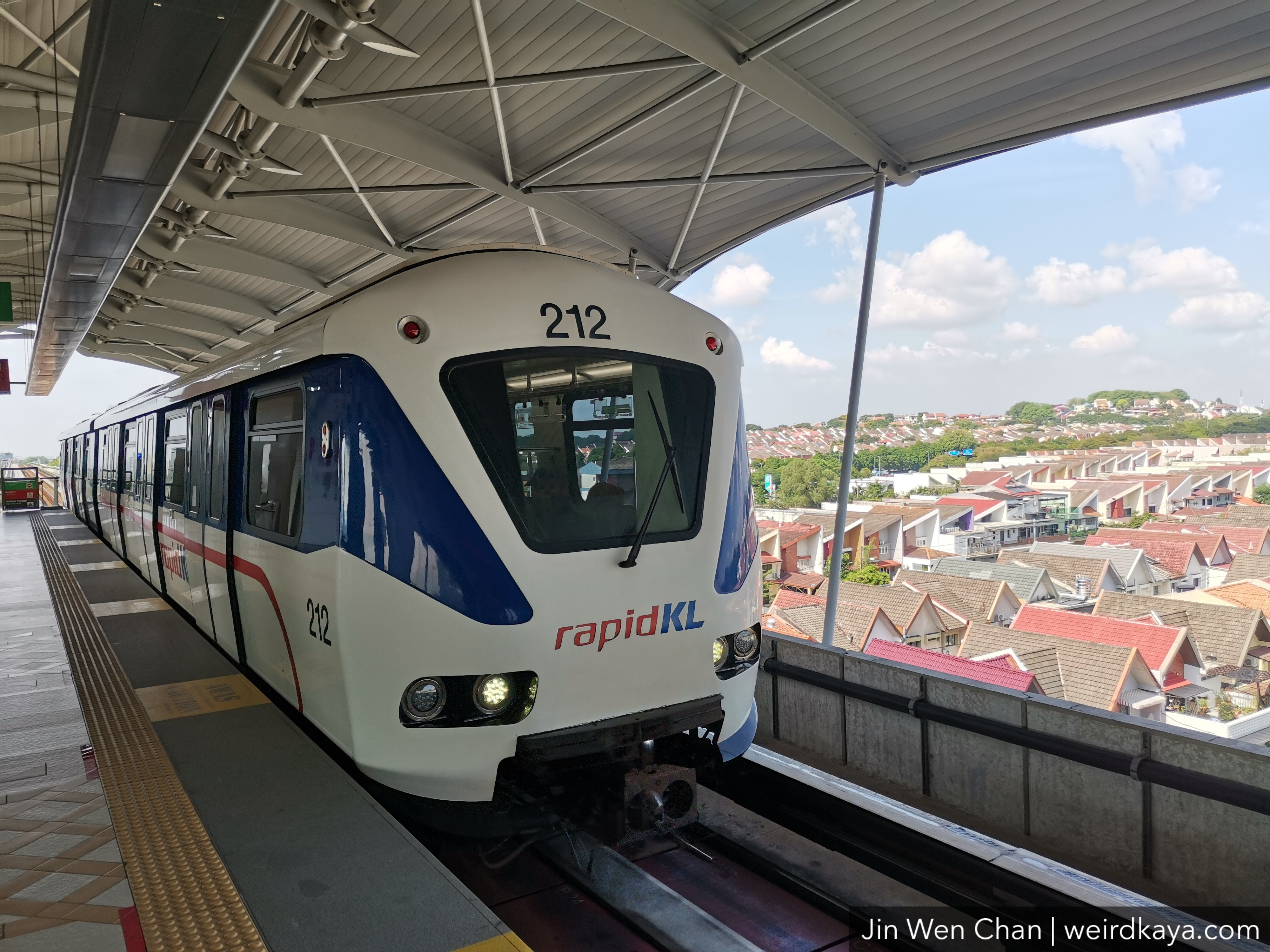 Lrt kelana jaya line ss15 (1)