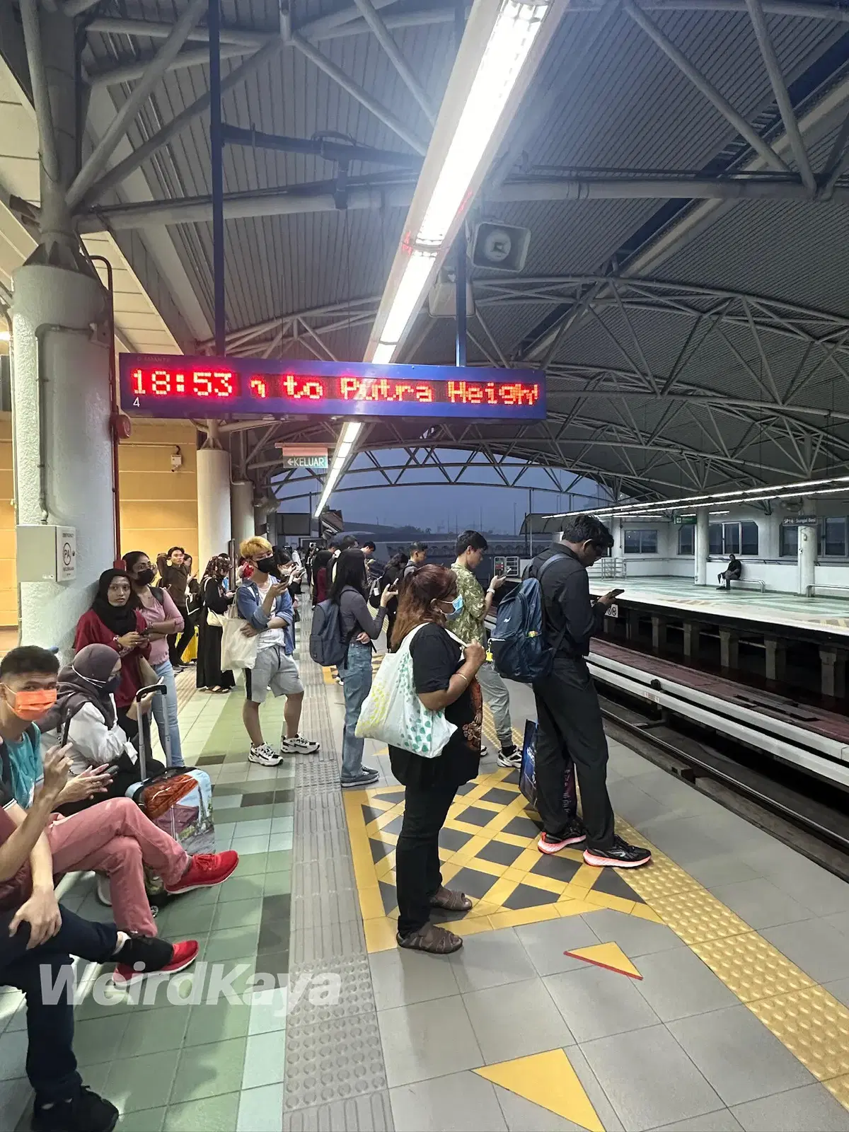 LRT_Sungai Besi_Ampang Line_To Putra Heights_Malaysian_Public Transport
