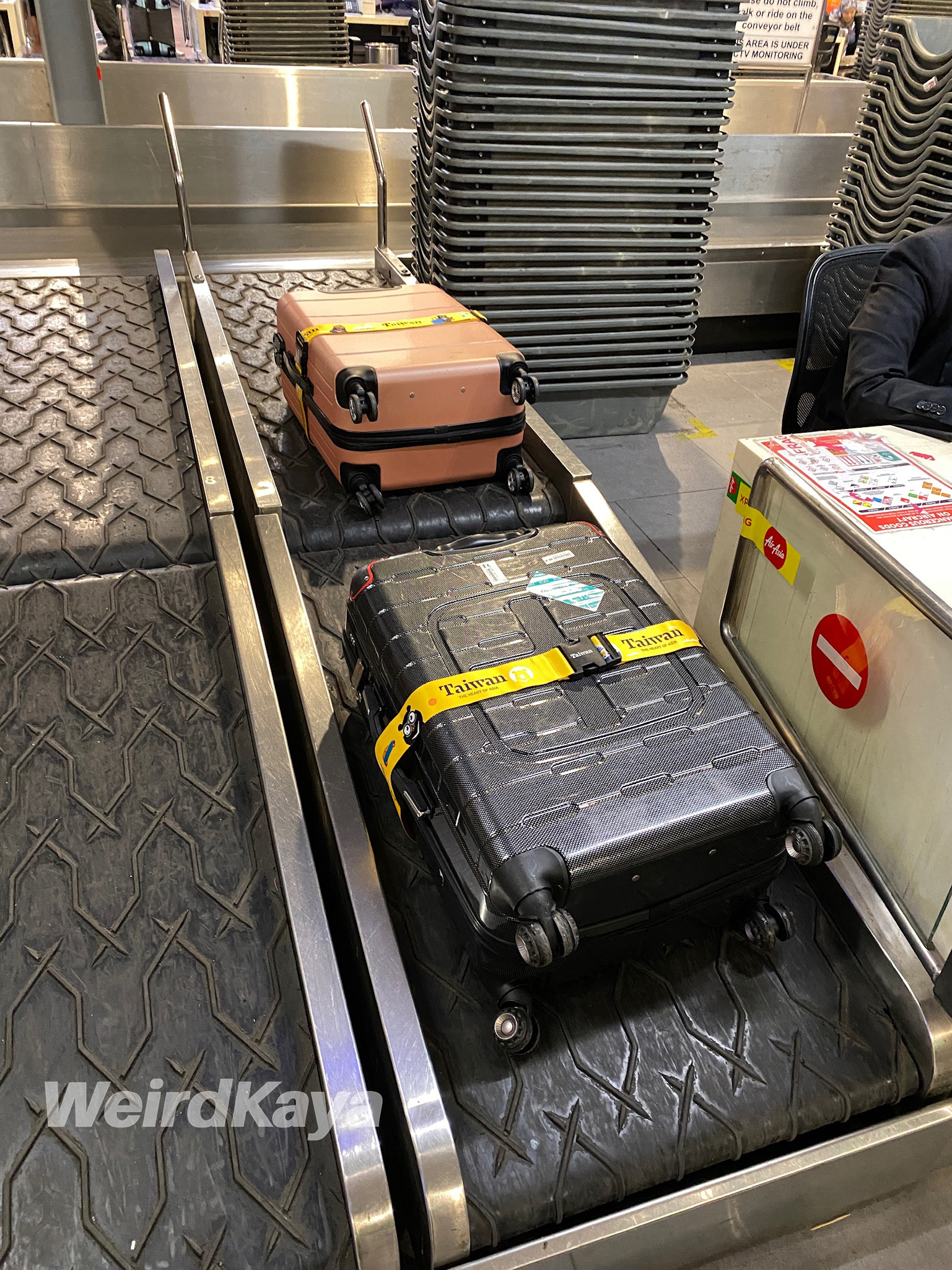 Luggage check in