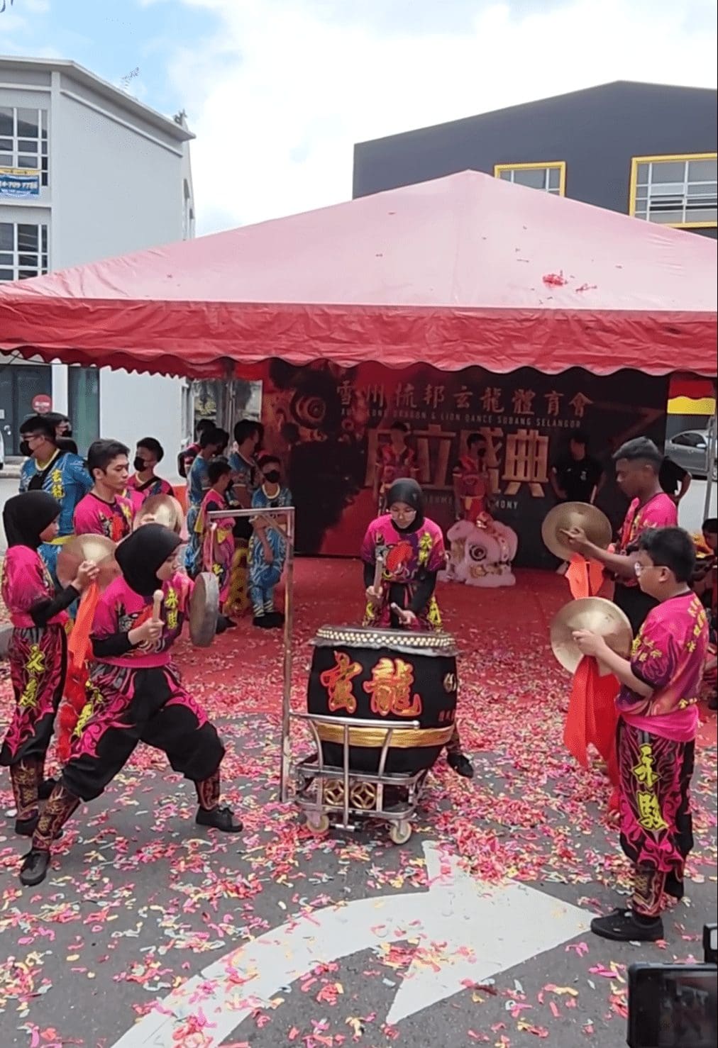 Malaysia Multircultural Lion Dance Troupe 5