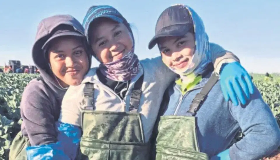 malaysian sisters at Australia