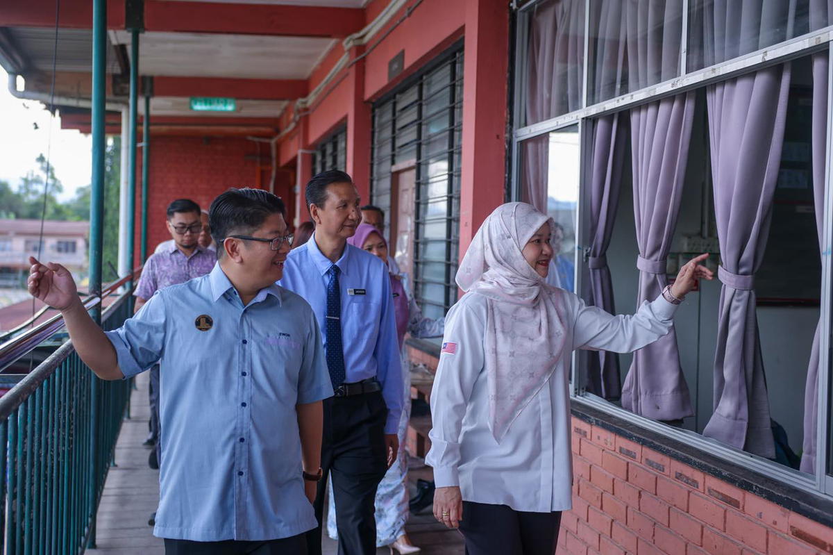 MOE Fadhlina Sidek 02