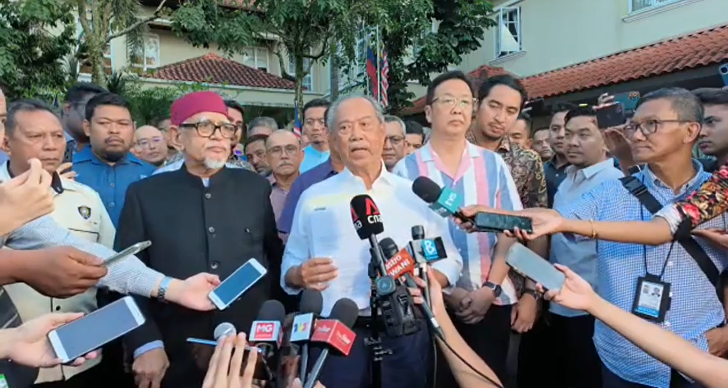 Muhyiddin: agong advised me to form unity government with ph, but i said no