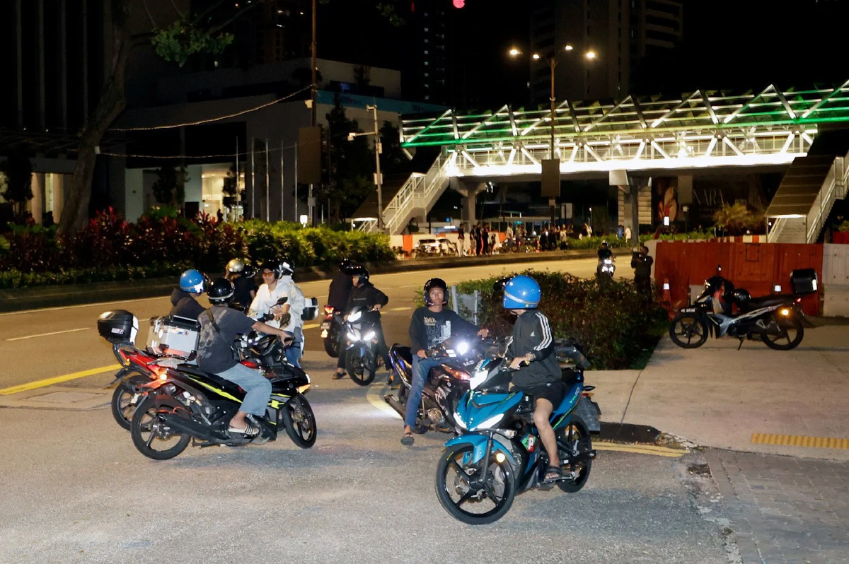 Motorcyclists inspected by JPJ at Gombak