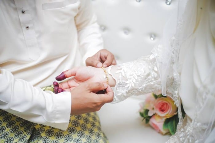 M'sian couple at akad nikah ceremony
