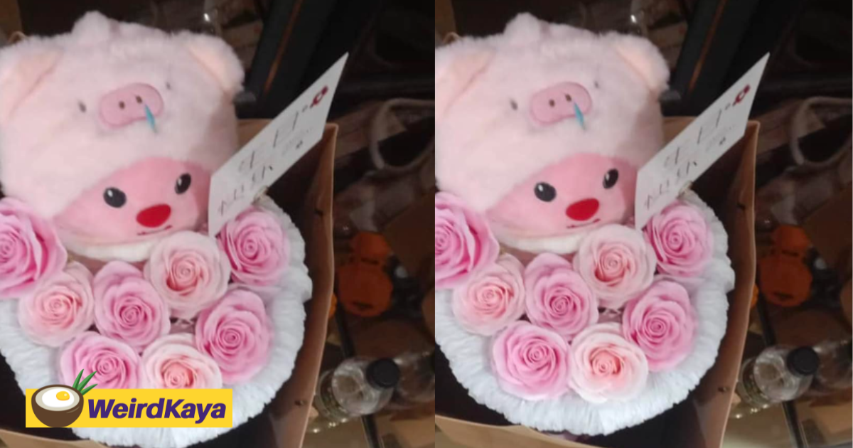 M'sian elderly man request for payment on delivery to buy his last flower to his wife | weirdkaya