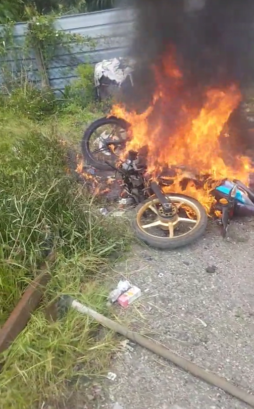 M'sian man burns motorcycle given to worker