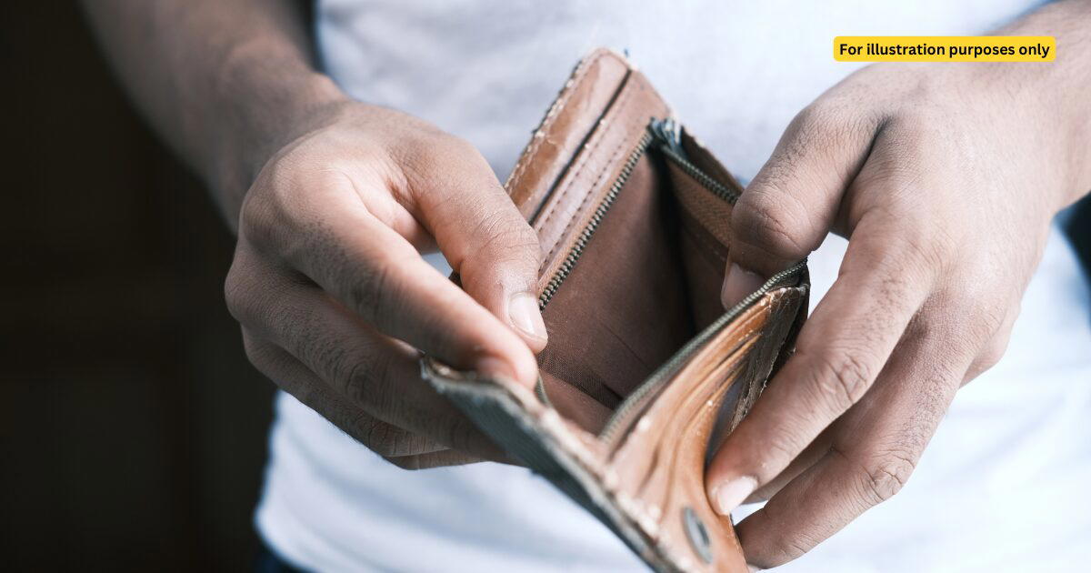 M’sian Man Inherits RM700k Debt After Father Dies, Says Bank Calls Him Daily For Payment