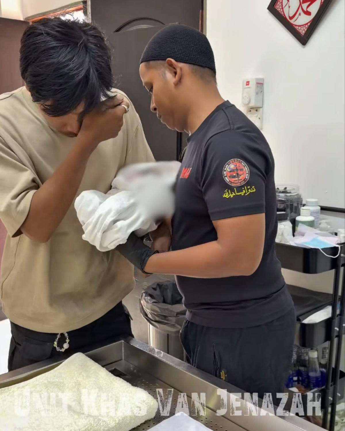 M’sian Mother Loses Newborn Baby After 999-Calls Allegedly Fail To Get Through 2