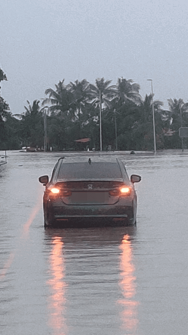 M'sian reporter's stalled car in Perlis