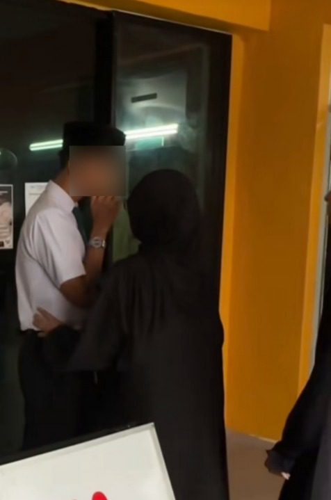 msian student crying