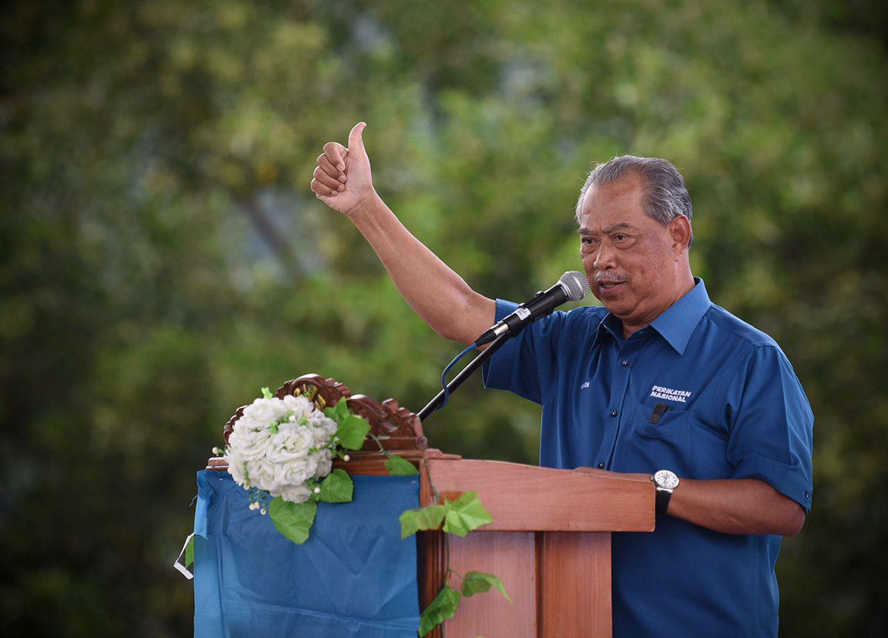 Muhyiddin congratulates anwar on becoming 10th prime minister