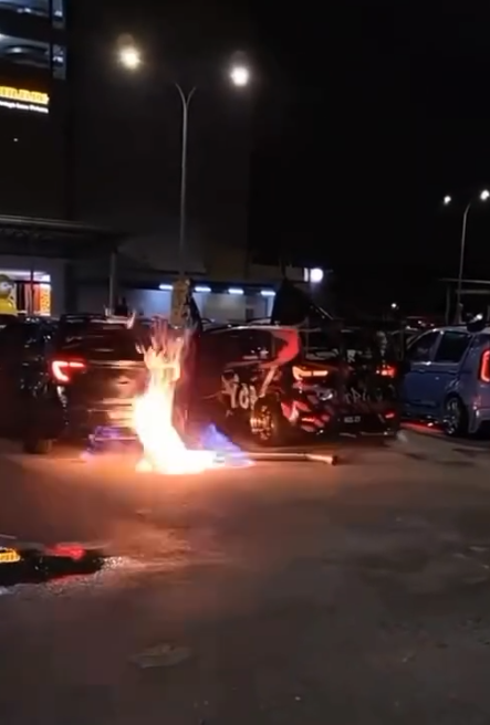 Myvi caught fire (2)