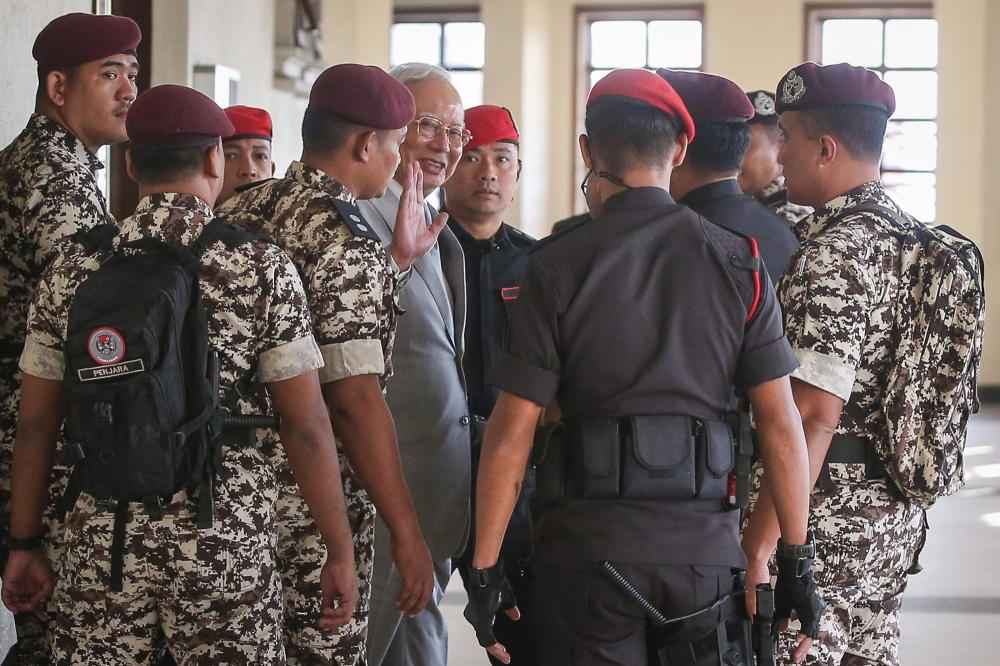najib razak in court