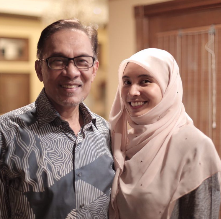 Nurul izzah & anwar ibrahim