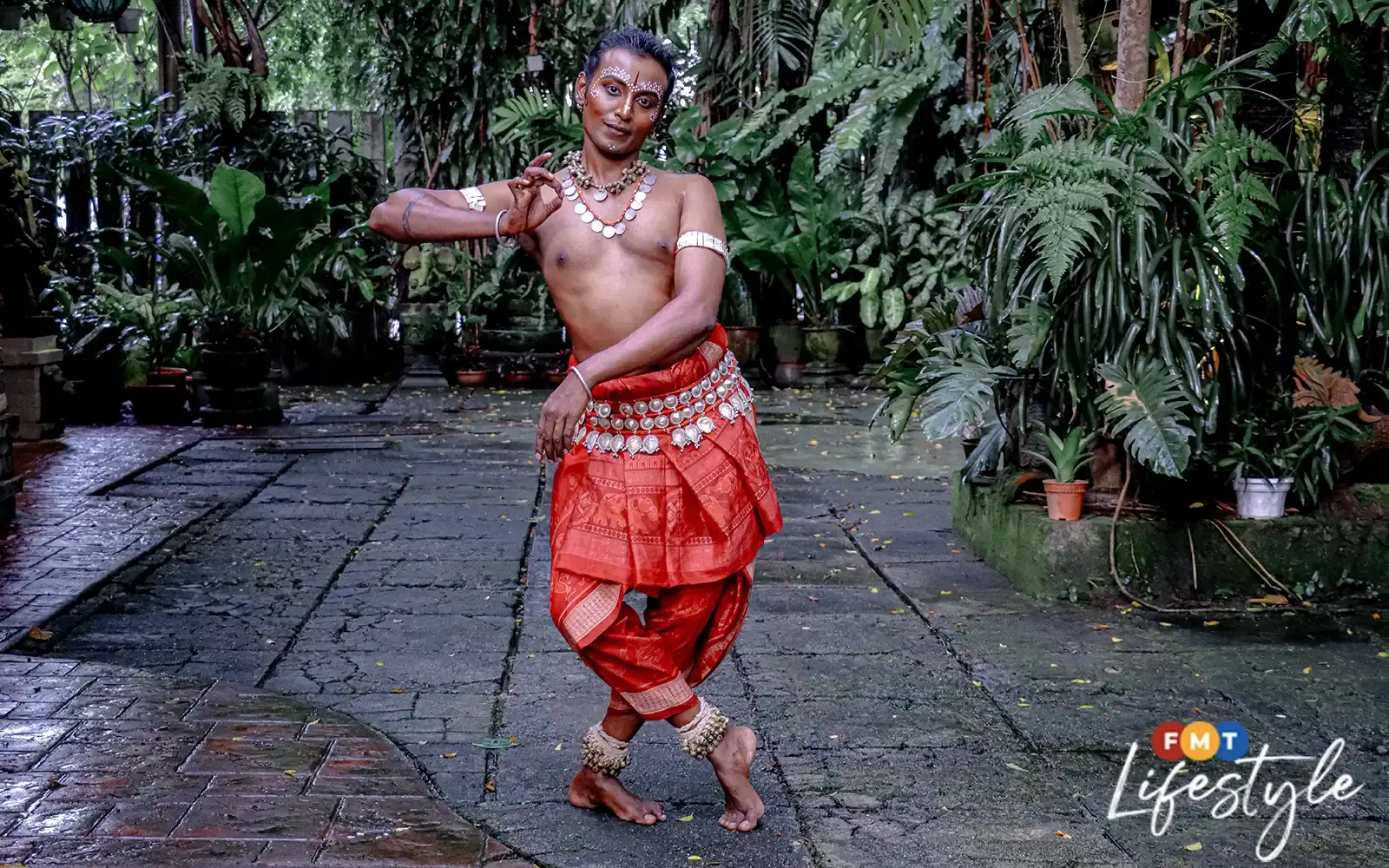 Odisi dancer posing