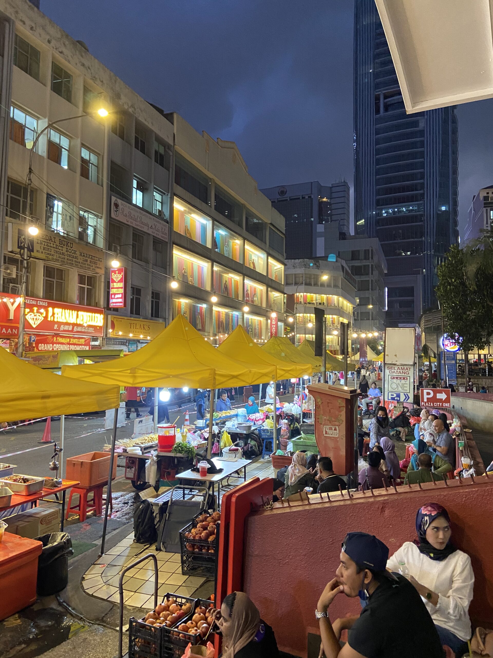 Pasar malams in kl might vanish within the next 10 years, warns association | weirdkaya