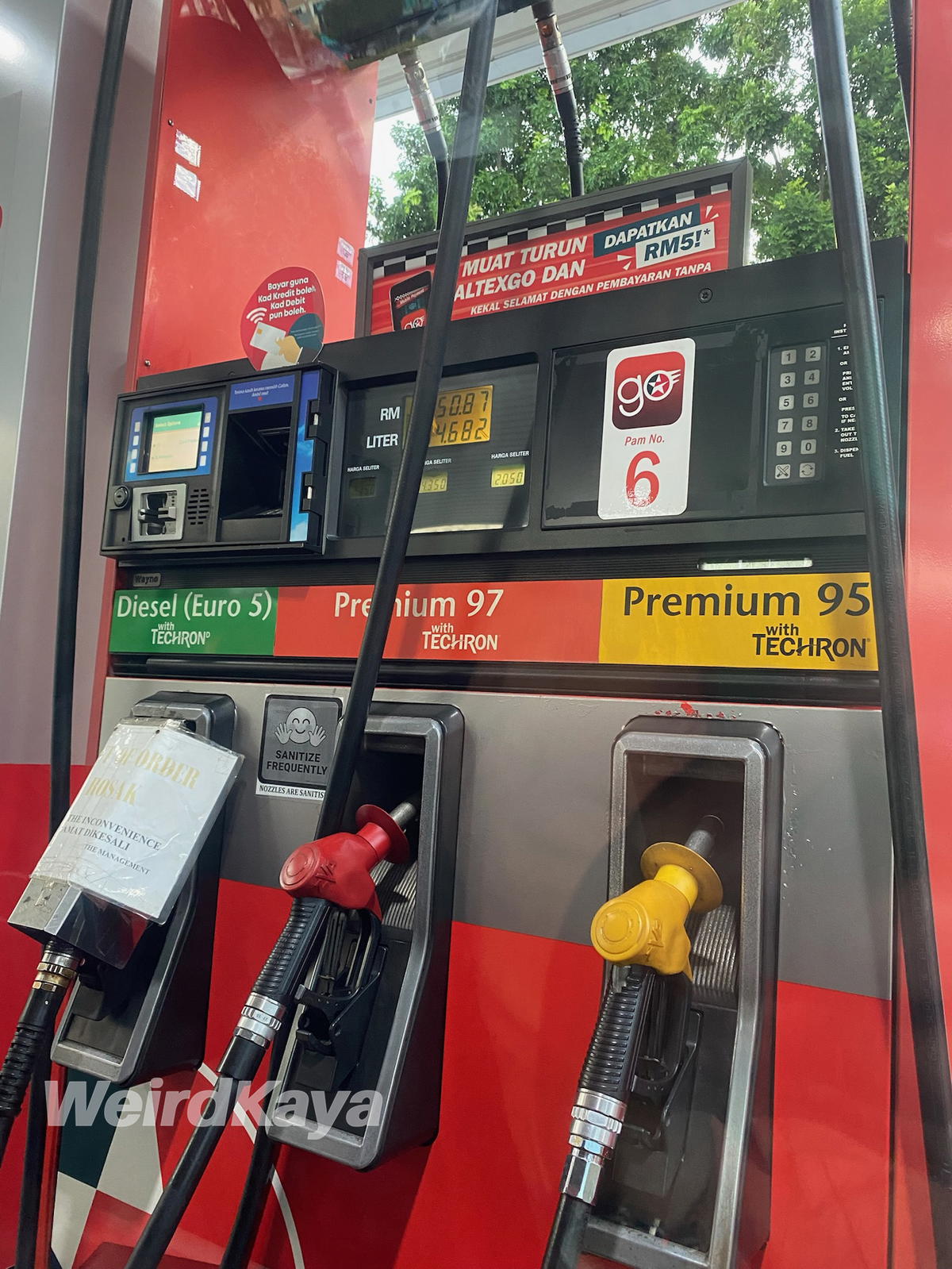 petrol pump ron95 ron97 caltex (1)