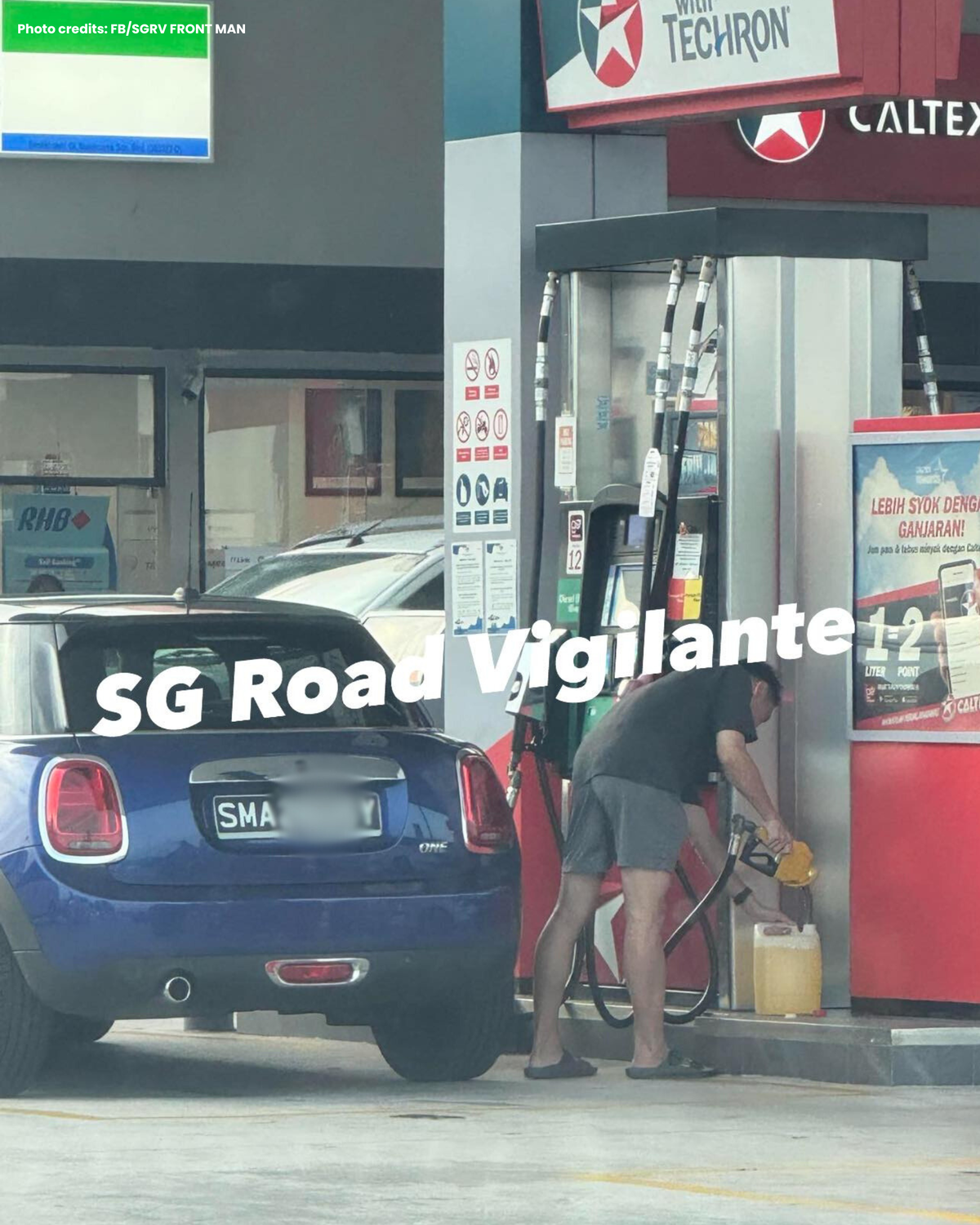 pic 1 SG-Registered Car Driver Spotted Pumping RON95 In JB, Even 'Tapau' A Full Bottle Of It