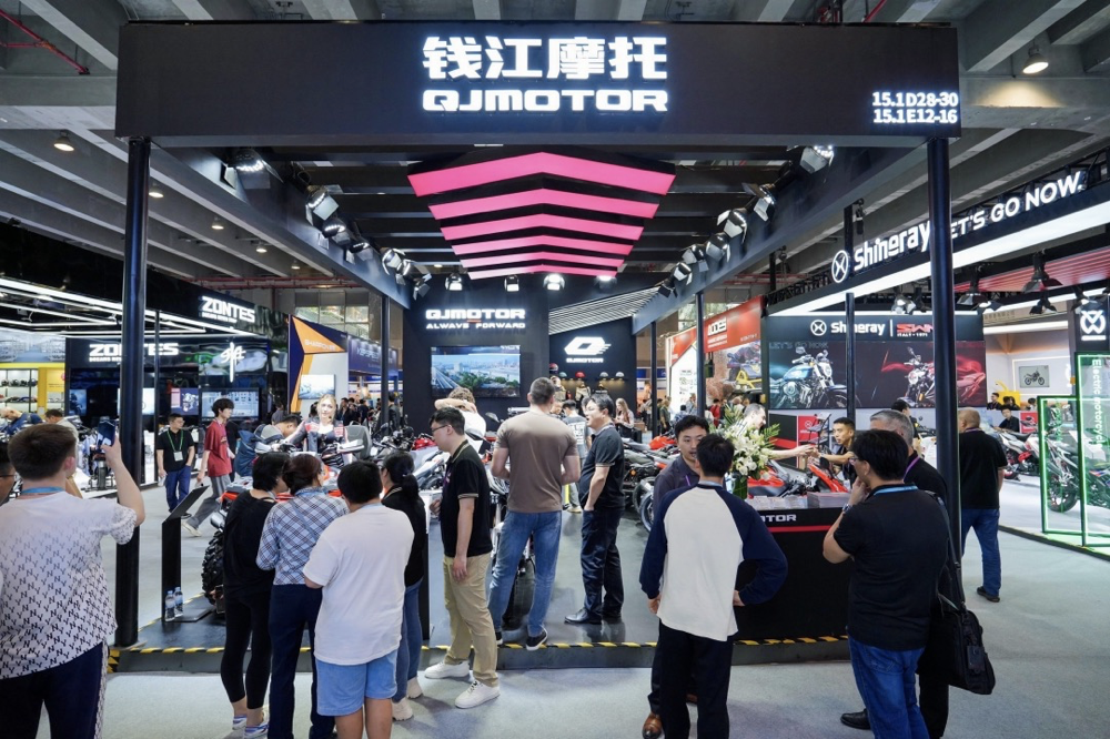 Qjmotor makes a stunning appearance with its full categories at the canton fair