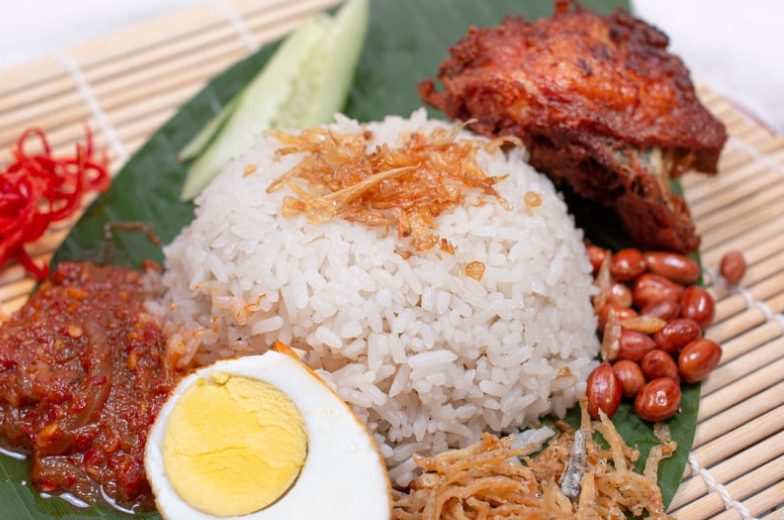 Plate of nasi lemak