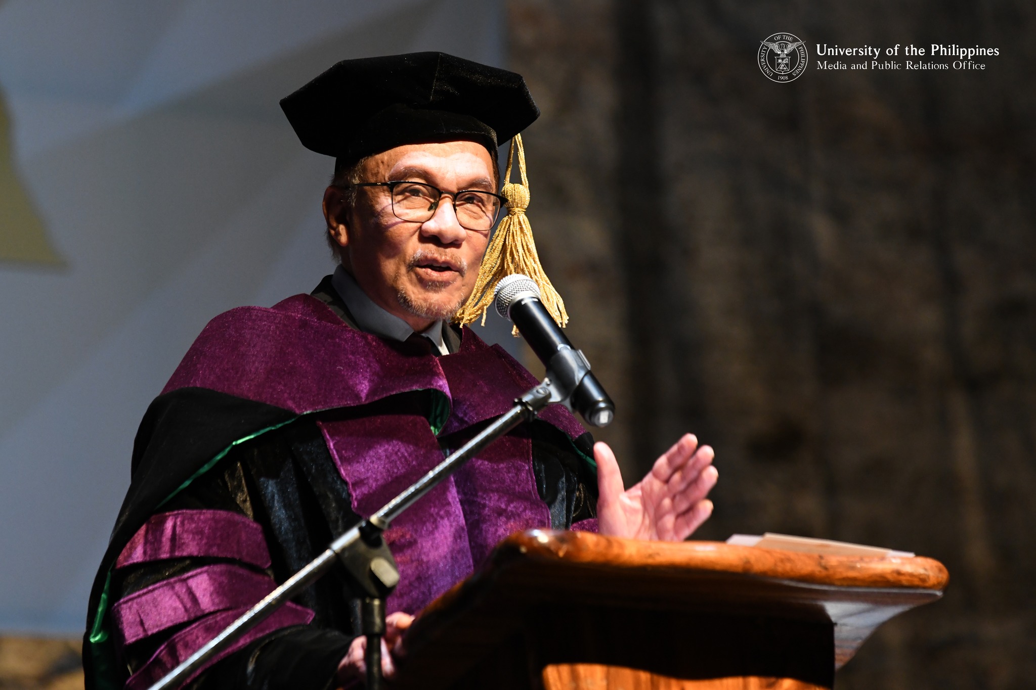 Pm anwar awarded doctorate degree 02