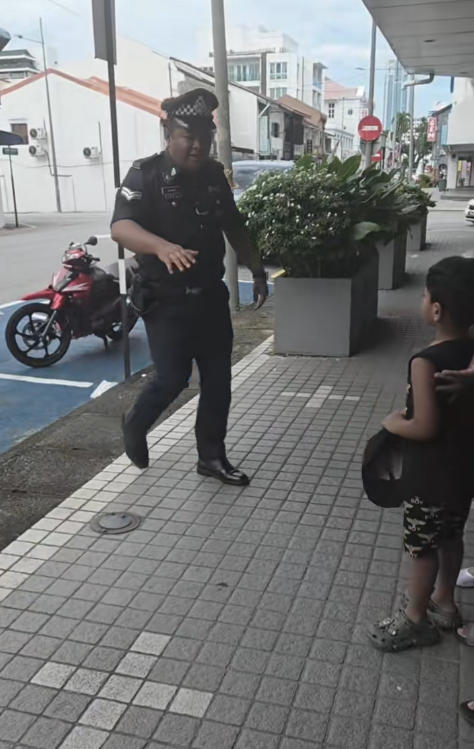 Police scare kid
