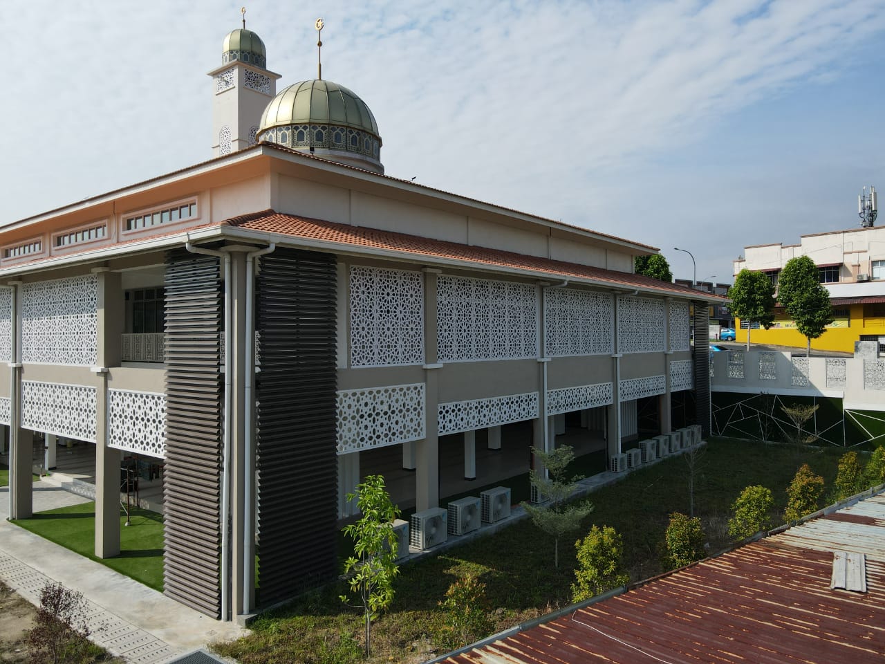 Prima saujana mosque in kajang
