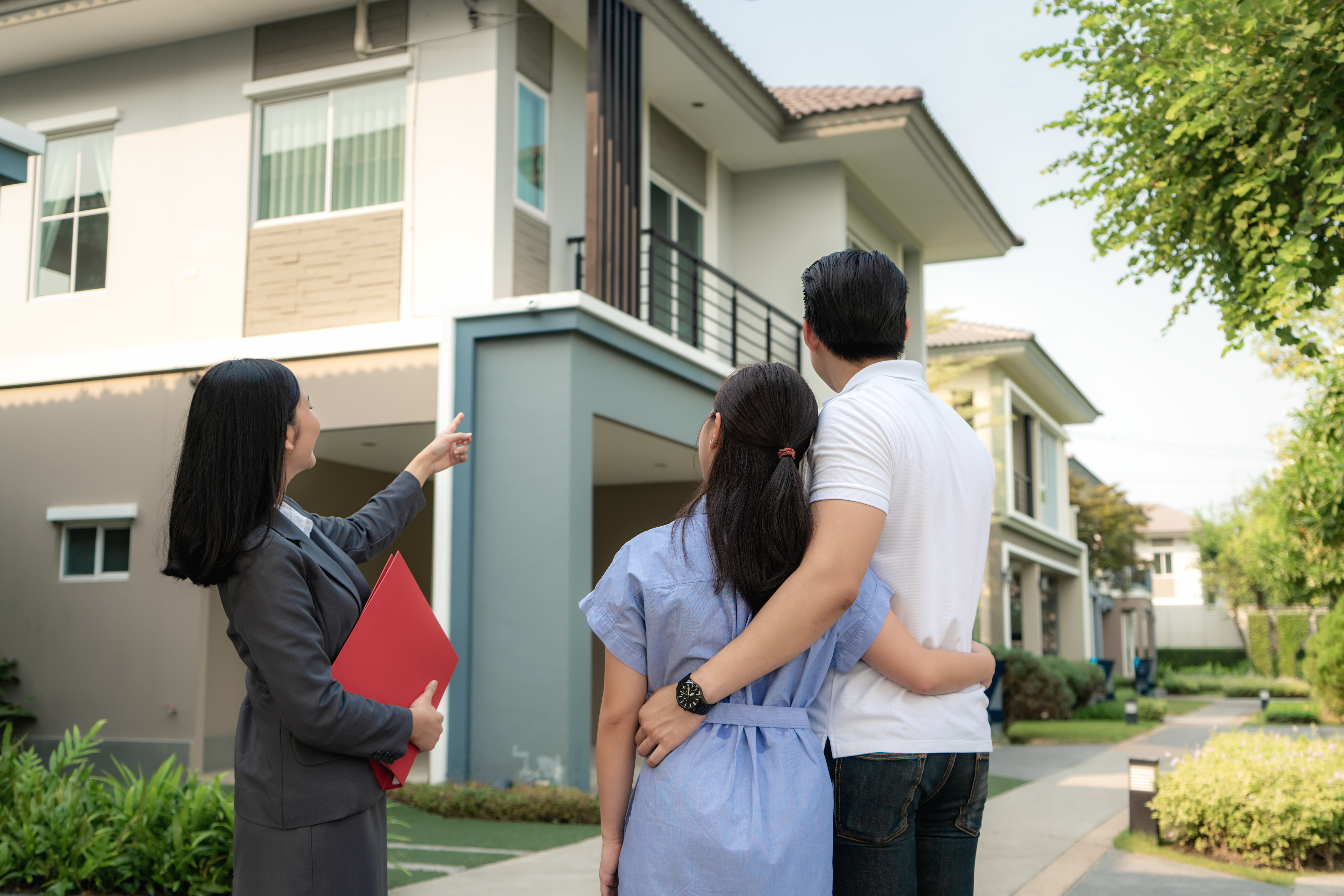 Planning on buying a house? Discover these 5 must-know tips to get a heng ong huat new home this cny! | weirdkaya