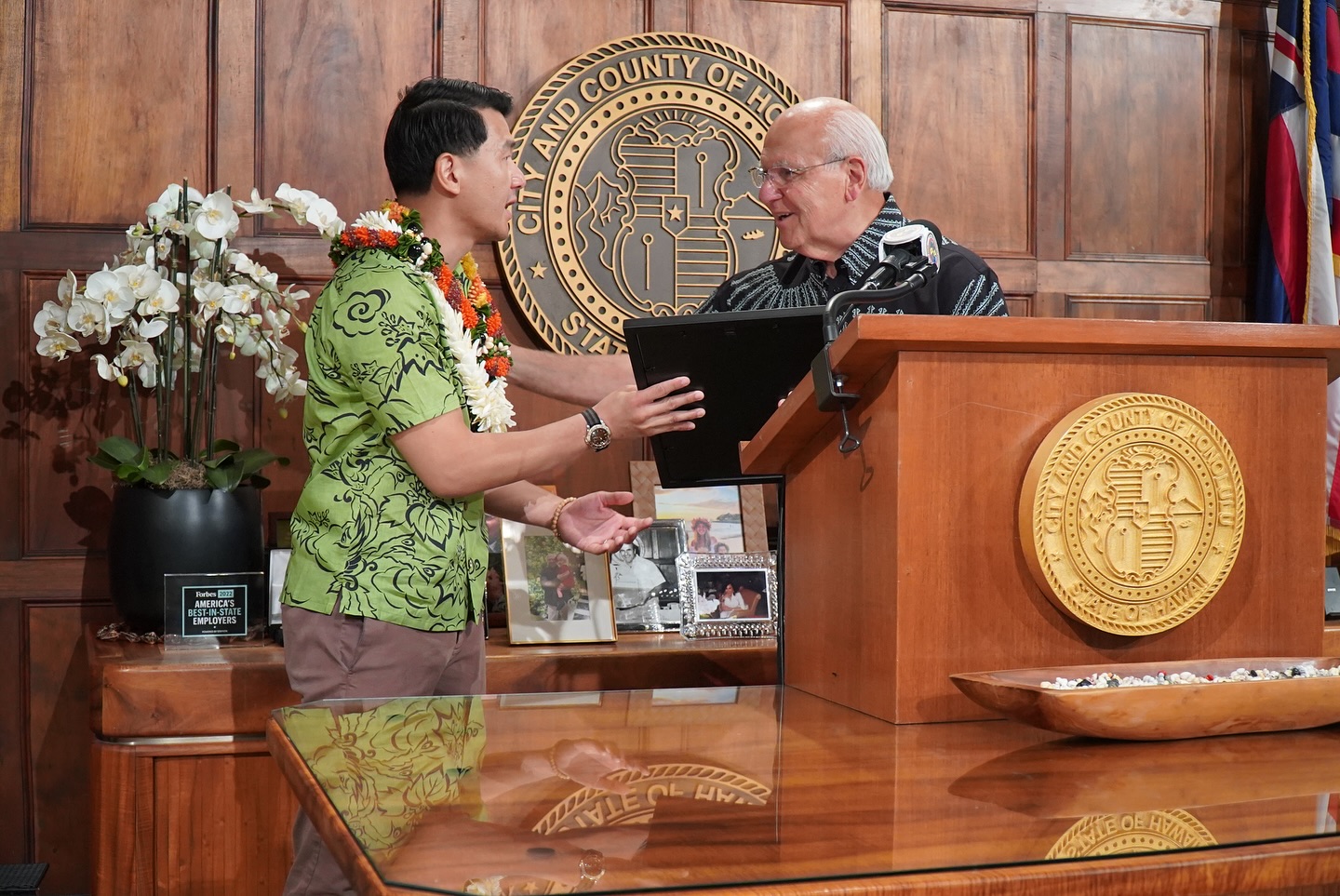 Hawaii declares jul 27 as 'ronny chieng day' in honour of m'sian-born comedian | weirdkaya