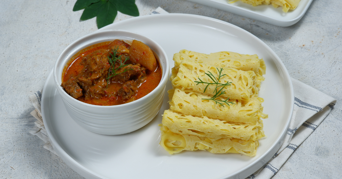 Roti jala with curry