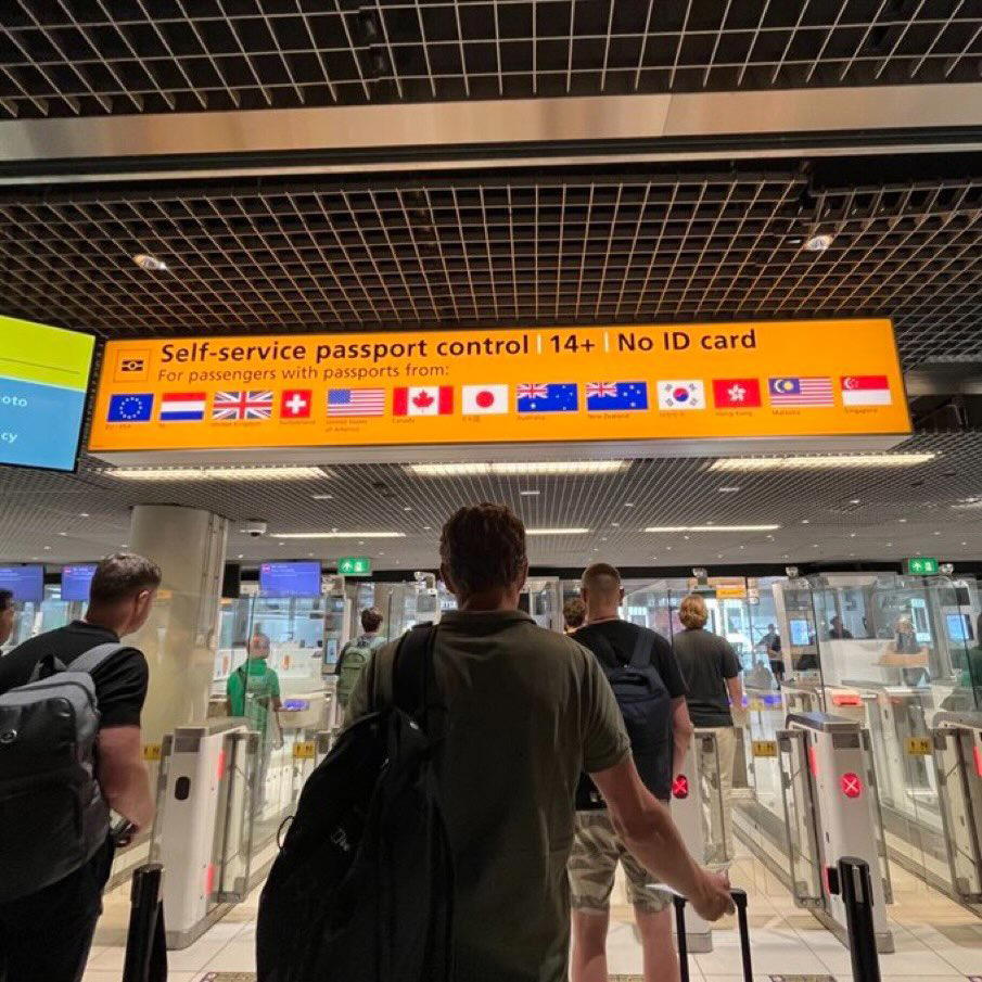“Schiphol Airport, Amsterdam 🇳🇱 — used the autogate, didn’t even need to queue. Proud Malaysian 🇲🇾🔥”