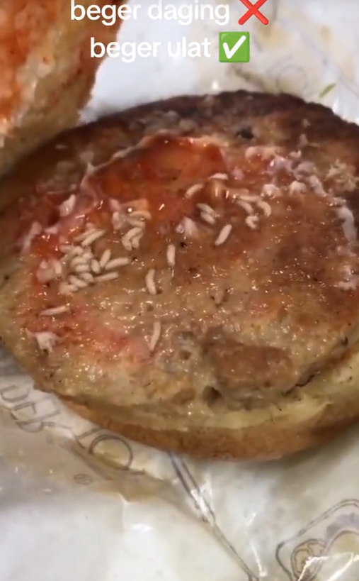 M'sian woman shocked to find maggots inside beef burger she bought from r&r stall