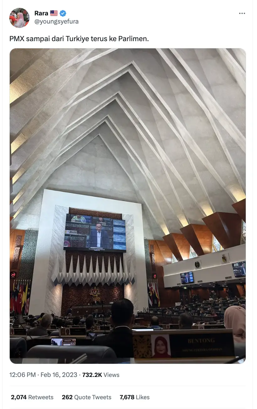 Anwar reunites with wan azizah in parliament after turkey trip, netizens touched | weirdkaya