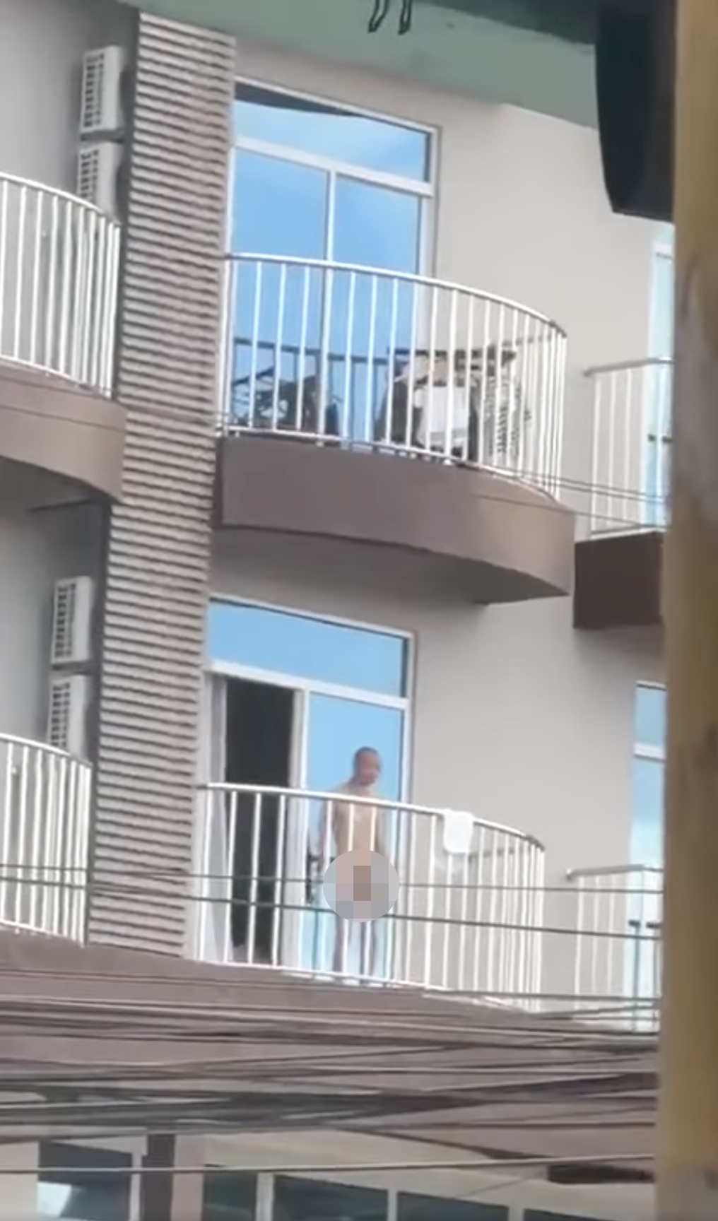 Tourist seen walking naked at sabah hotel balcony, nabbed by police | weirdkaya