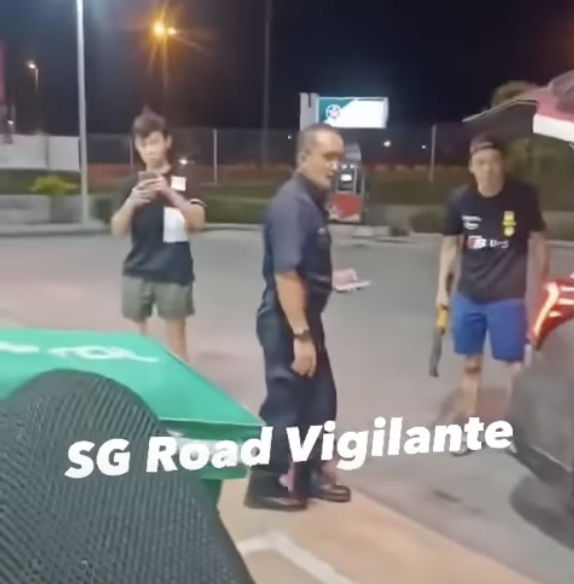 Sg man goes amok in jb petrol station