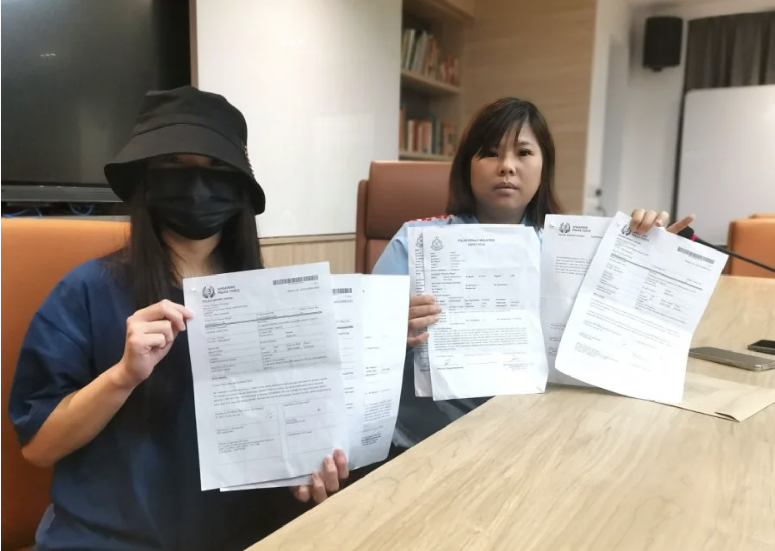25yo m'sian woman loses job & forced to move away after 'ah longs' harass her over rm17k loan | weirdkaya