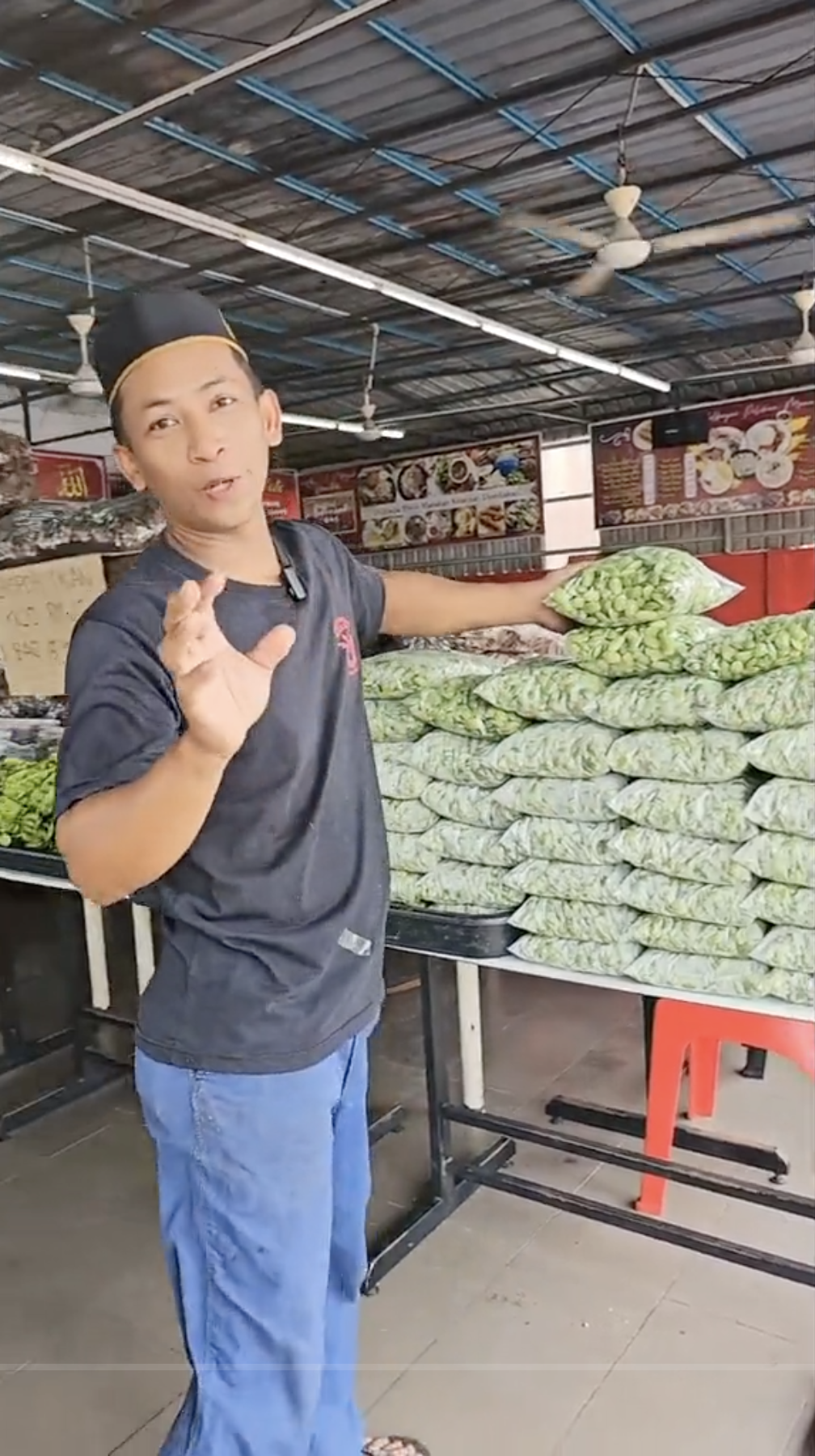 Kelantan man earns rm60k a month by selling petai sourced from thailand, netizens amazed | weirdkaya