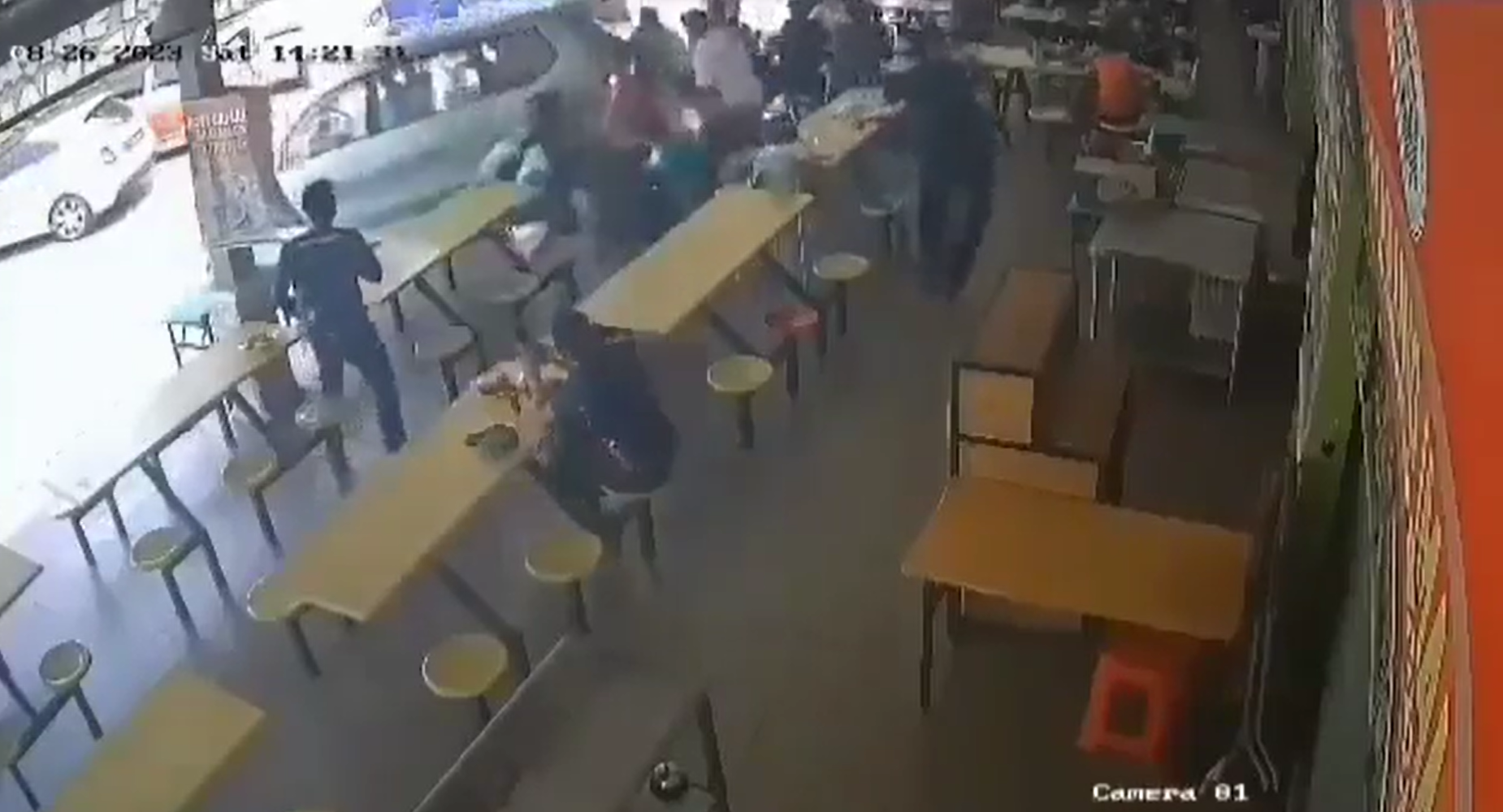 16yo m'sian boy reverses mpv into melaka food court by accident, injures several customers