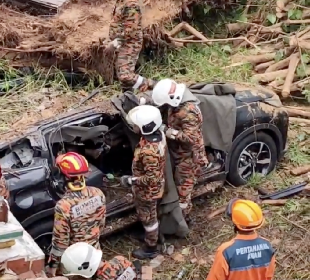 Rescue team penang at the scene of tree collapse