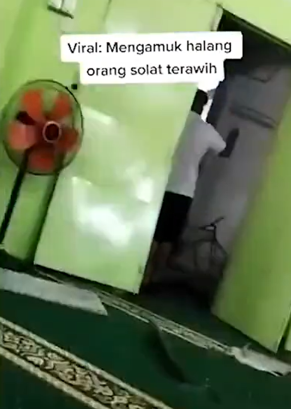 46yo man kicks down surau door in kajang as he was angered by the loudspeaker's volume