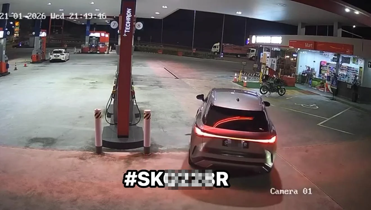 SG-registered Lexus SUV forgets to pay bill (1)