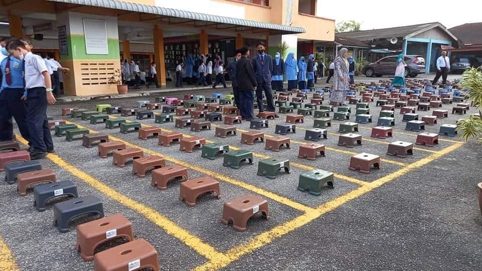 Kedah school provides stools for students