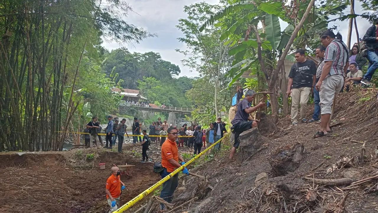 7 babies buried at tanjung village, indonesia, resulted from incestuous relationship.