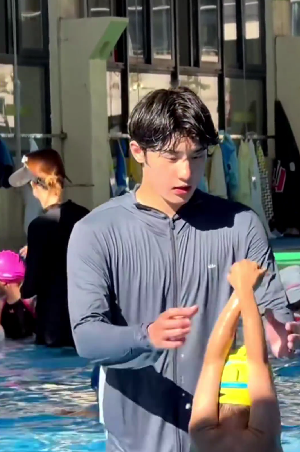 swimming coach from china