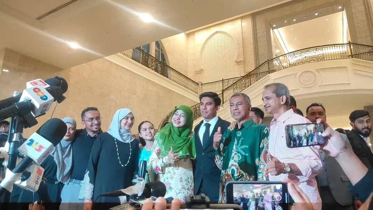 Syed Saddiq happy with his family