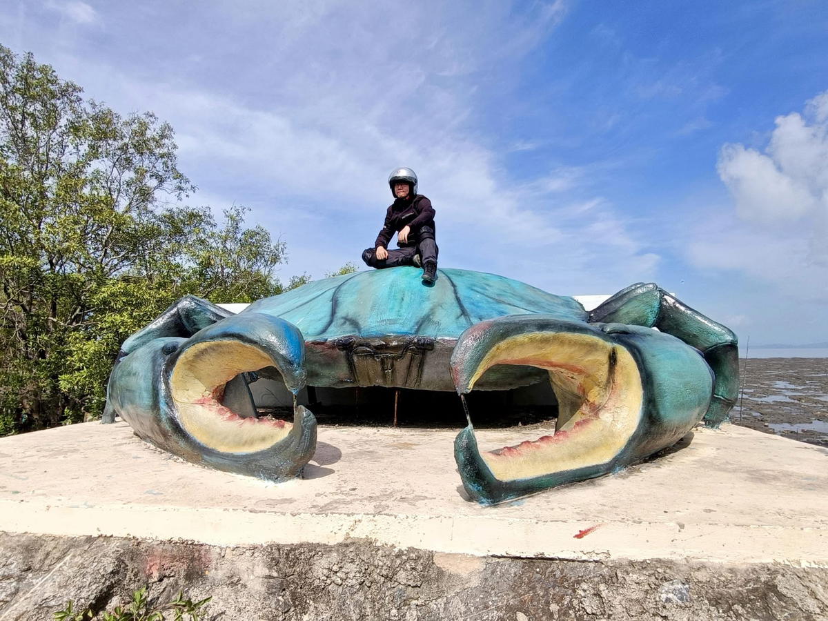 Taiwanese Teacher Rides 2,640KM Alone Through 6 States On Scooter, Says It Was Malaysians’ Kindness He’ll Remember Most