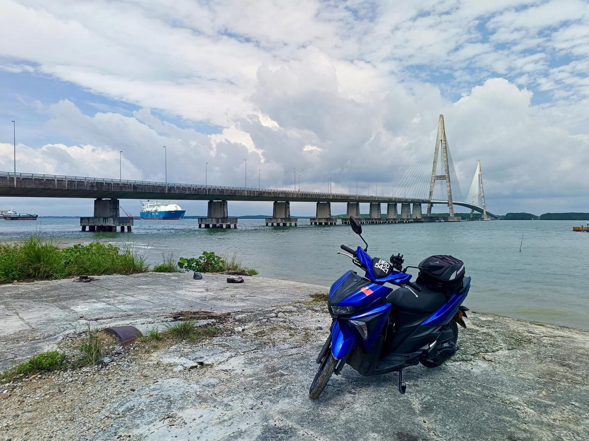 Taiwanese Teacher Rides 2,640KM Alone Through 6 States On Scooter, Says It Was Malaysians’ Kindness He’ll Remember Most