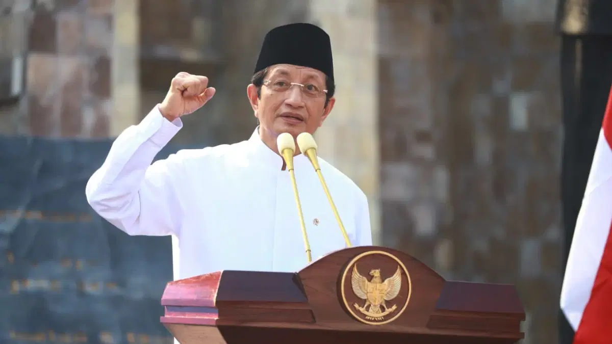 Teaching Isn’t For Those Who Want Money, Says Indonesian Minister After Viral Video